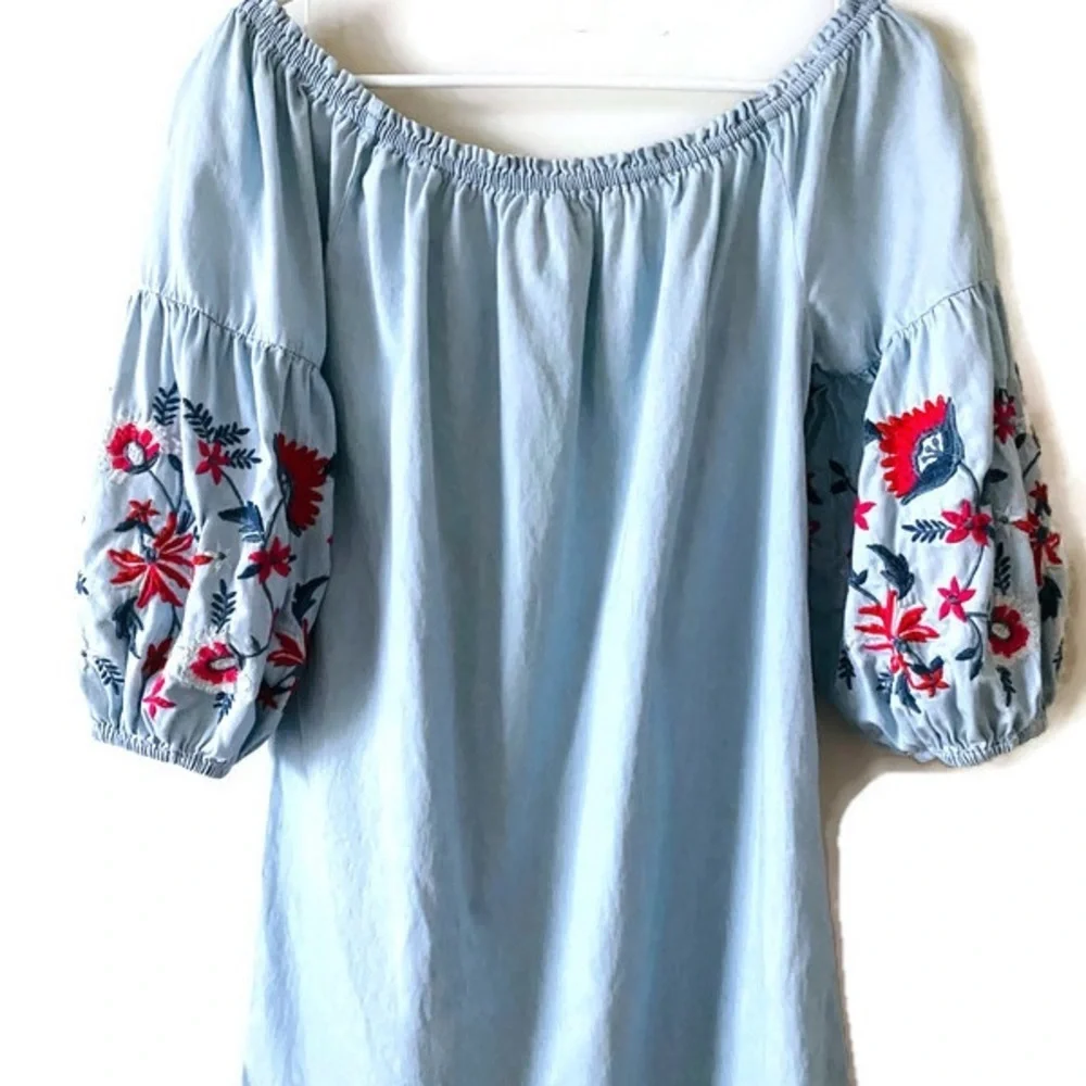Aeropostale Solid Off-The-Shoulder Embroidered Chambray Shift Dress size S - Picture 8 of 9